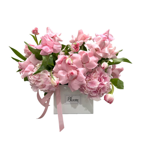 One of A Kind Arrangement